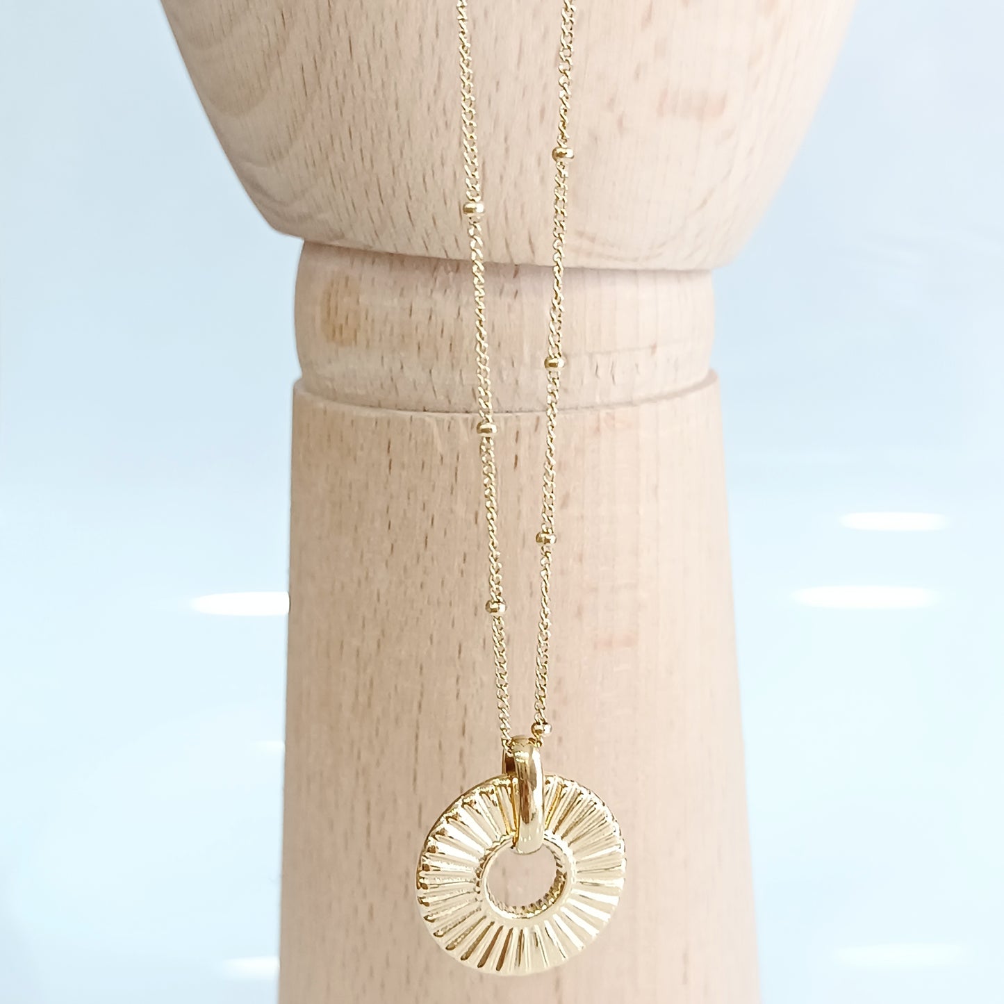 Collar sol azteca