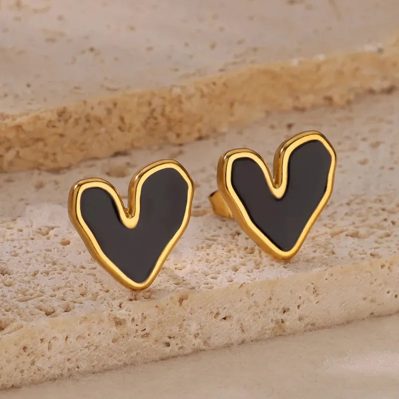 Pendientes corazoncito negro