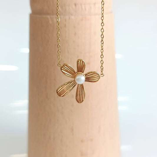 Collar Flor con perla