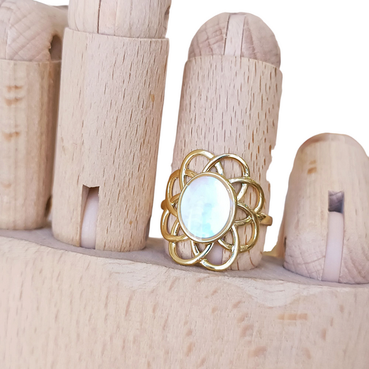 Anillo flor grande