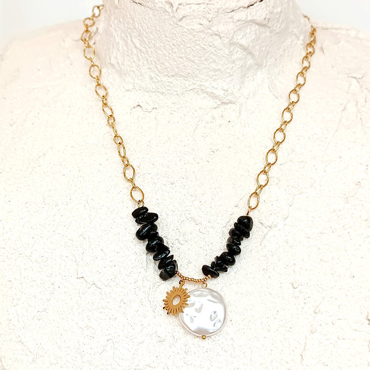 Collar piedras negras y blanca