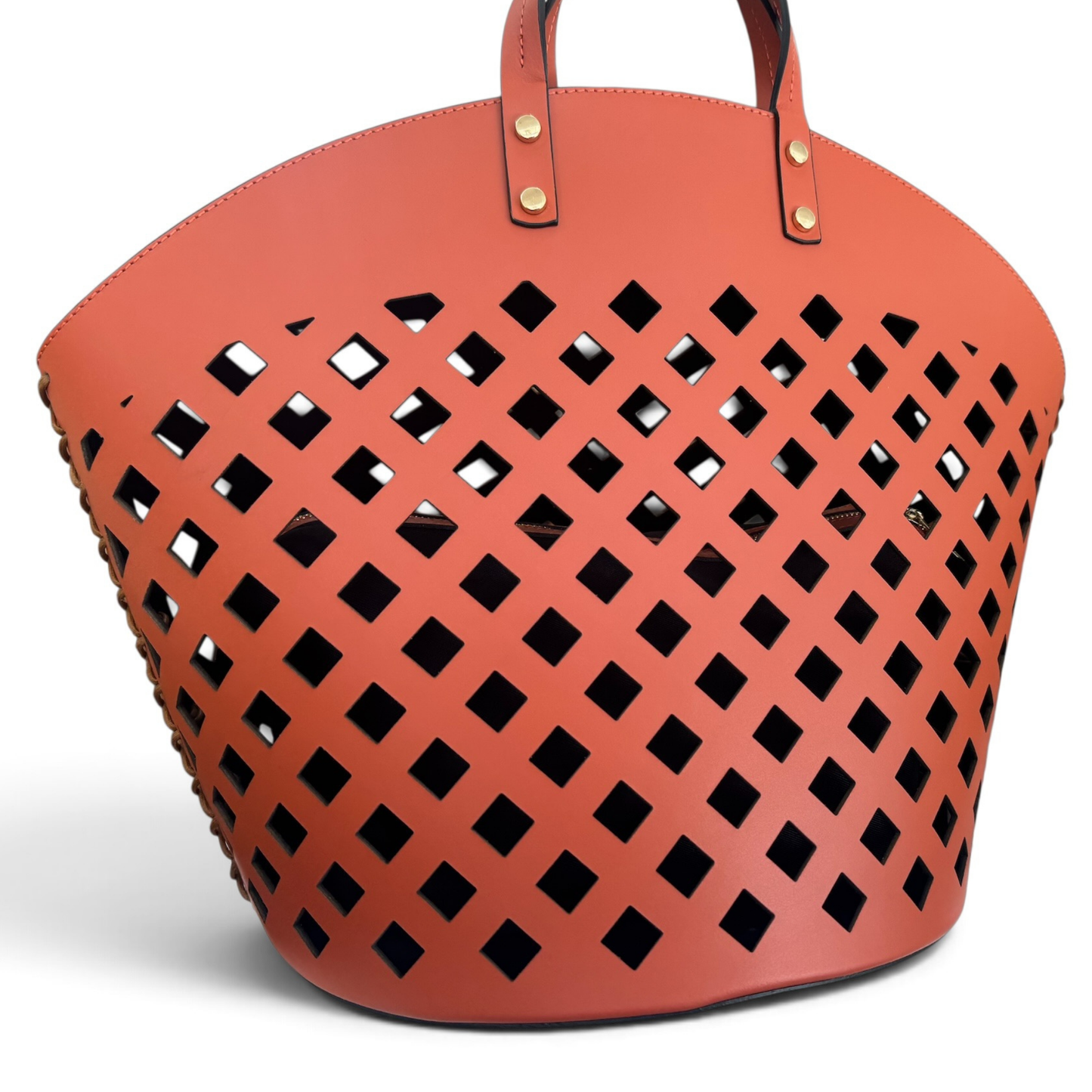 Bolso de piel calado