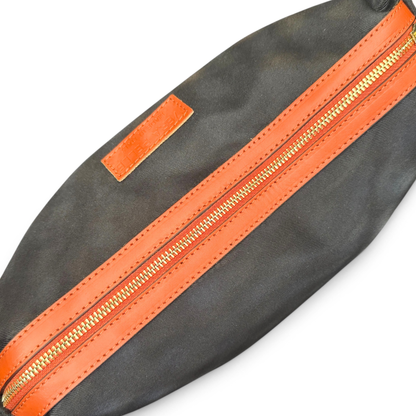 Bolso de piel calado