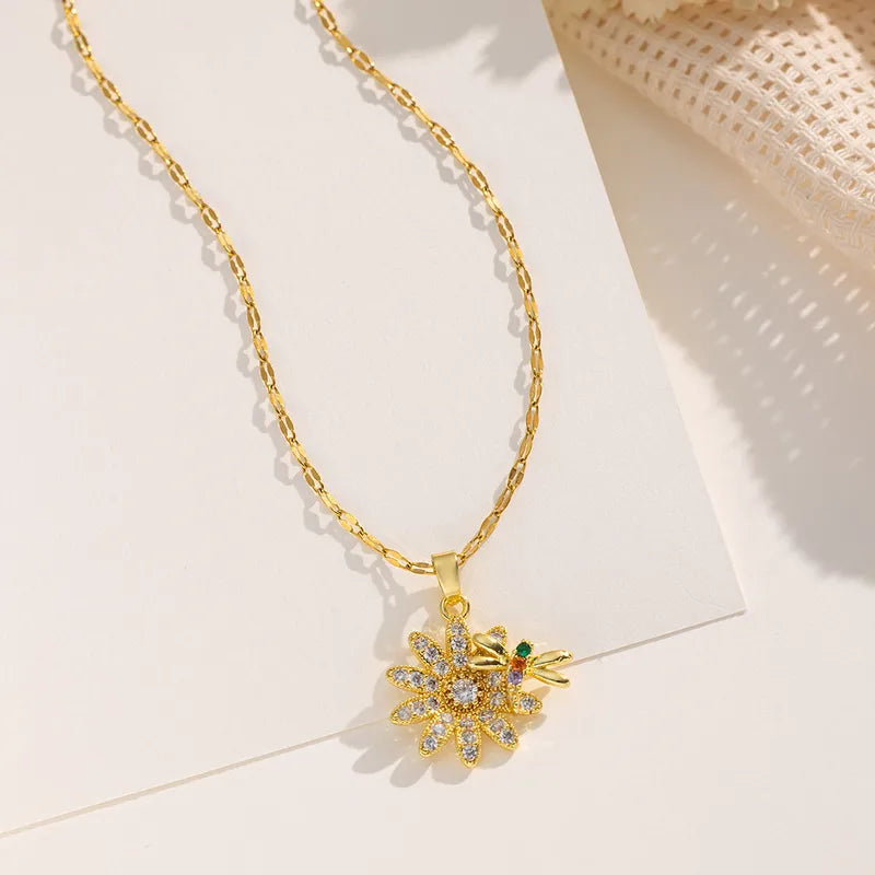 Collar Flor con Libélula