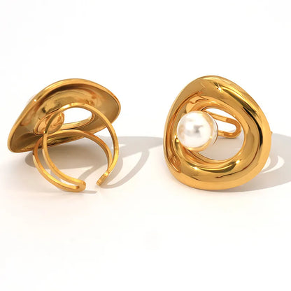 Anillo redondo con perla