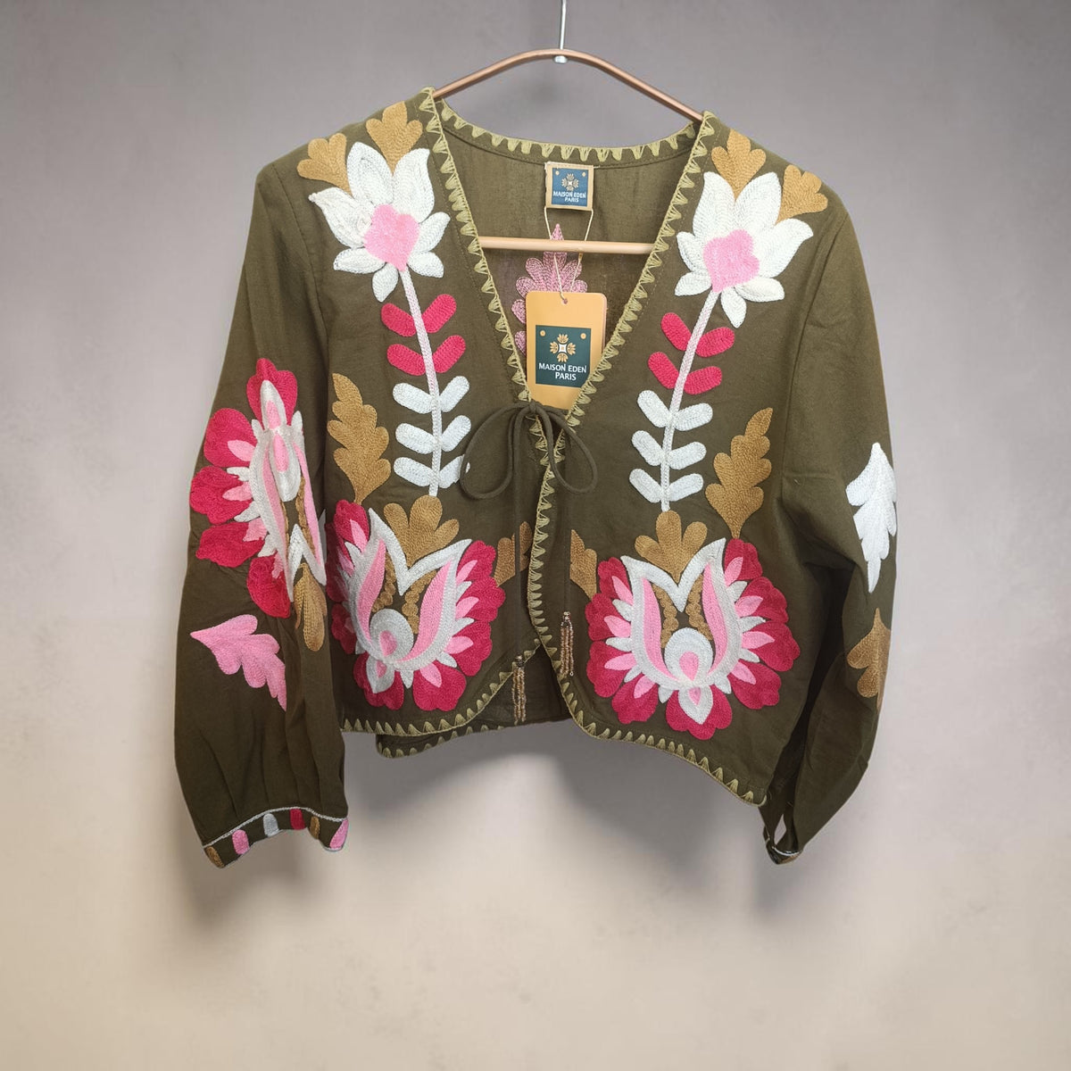 Chaqueta bordada